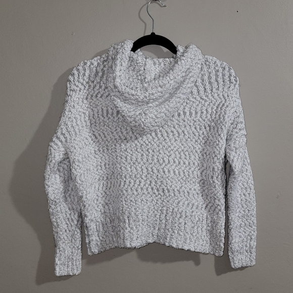 YET AGAIN White & Gray Soft Knit Hooded Pullover Pom Pom Sweatshirt - SIZE SMALL - Picture 2 of 10